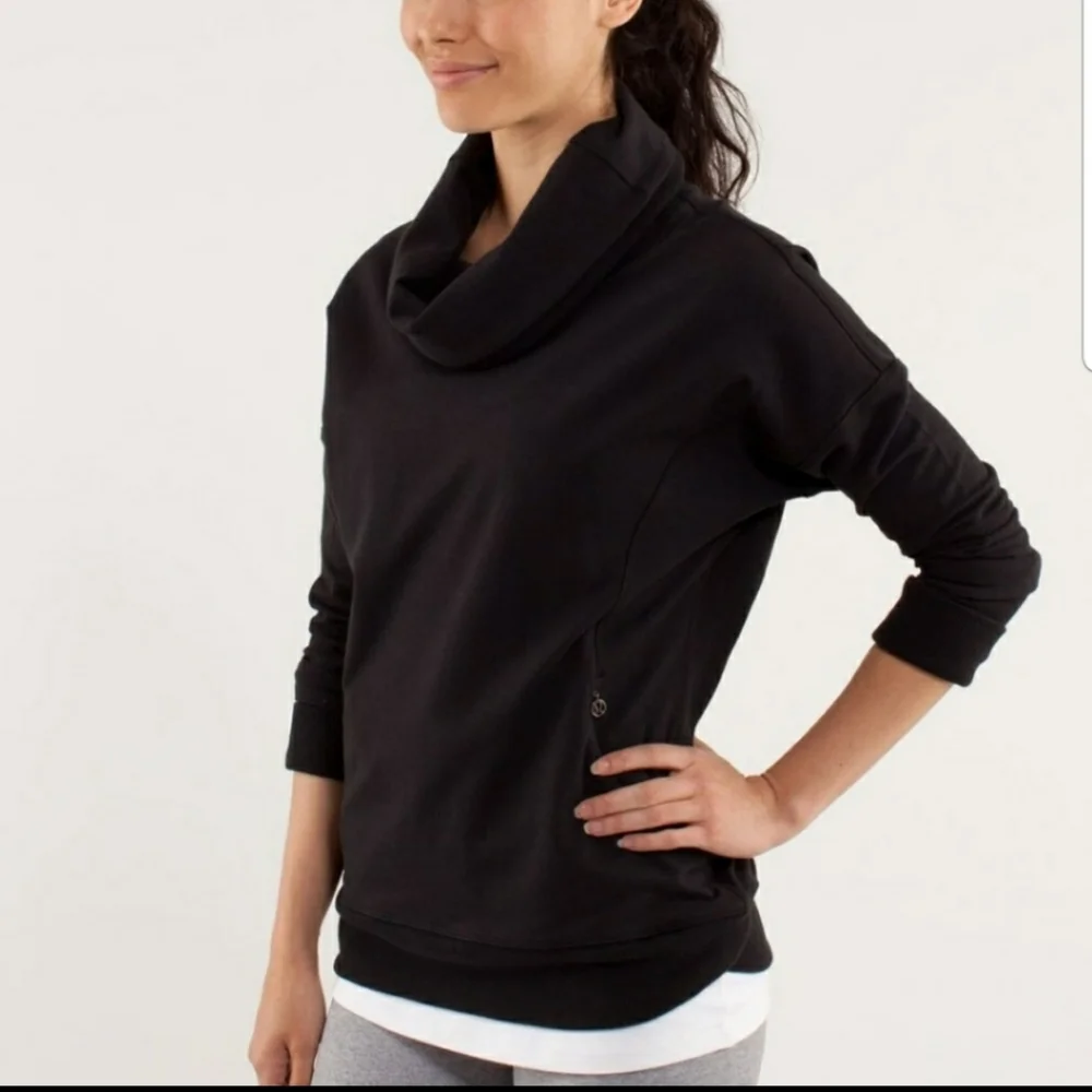 lululemon athletica Black Sweatshirt - Picture 2 of 7